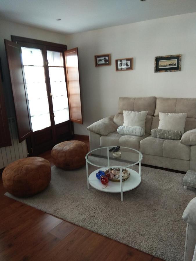 Apartamento Cine Colon Ribadeo Dış mekan fotoğraf